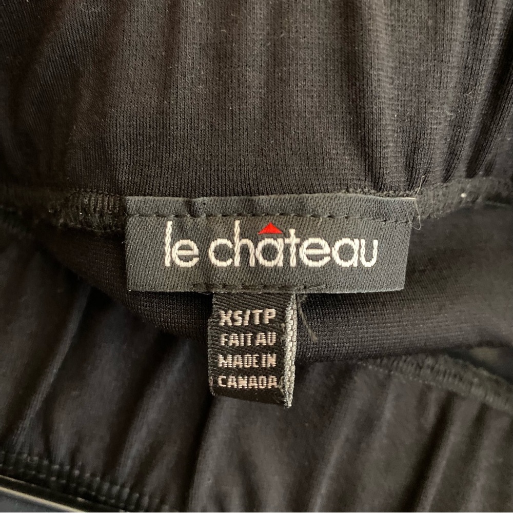Le Chateau Black A-line Mini Skirt • Size XSmall - Picture 3 of 3